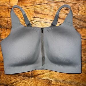 VSX Green Zip-Front Sports Bra